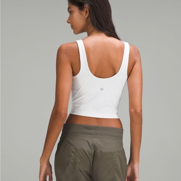 NEW WITH TAGS Lululemon Align Tank Top White Nulu Cropped Pads - Picture 3 of 8